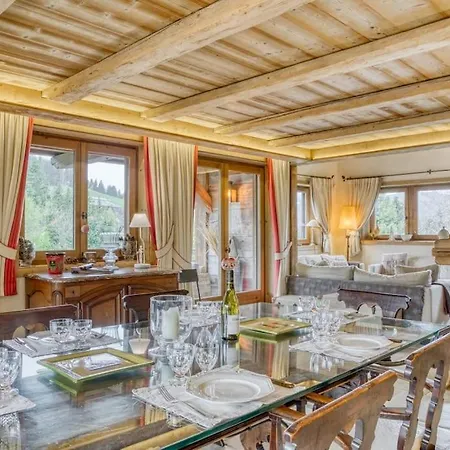 Magnifique Avec Piscine Et Sauna Chalet *