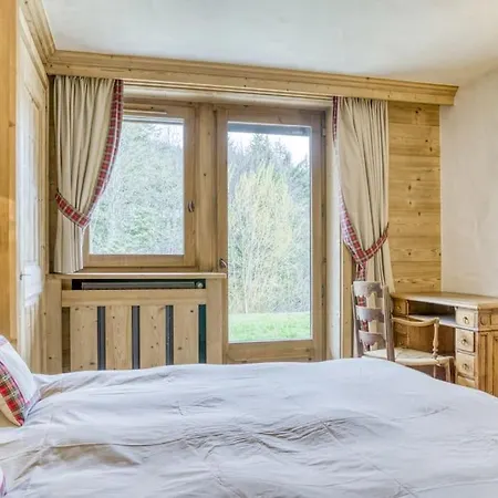 Magnifique Avec Piscine Et Sauna Megeve
